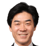 Yoon Jung-Hwan Photo