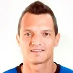 E. Hernández