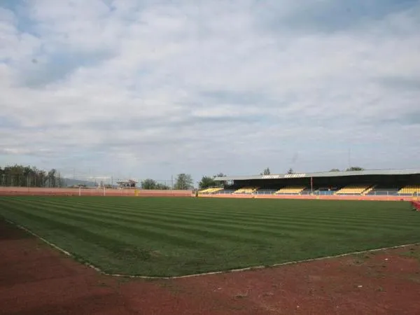 Arsin İlçe Stadı Stadion