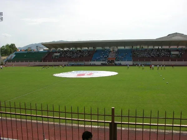Sân v?n d?ng 19 tháng 8 (Nha Trang Stadium) Stadion