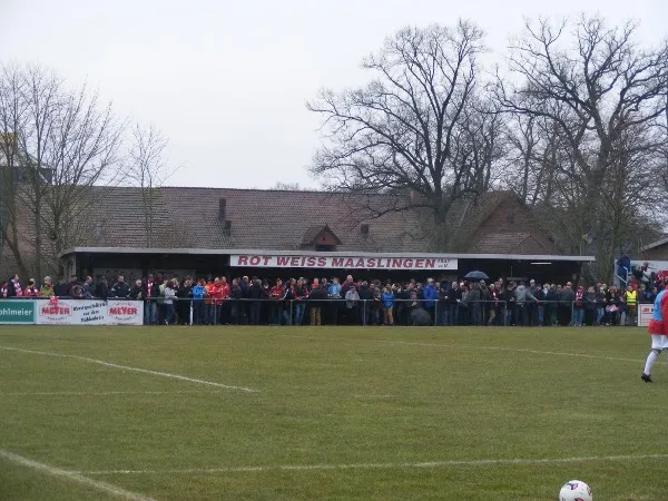 Sportplatz Maaslingen Stadion
