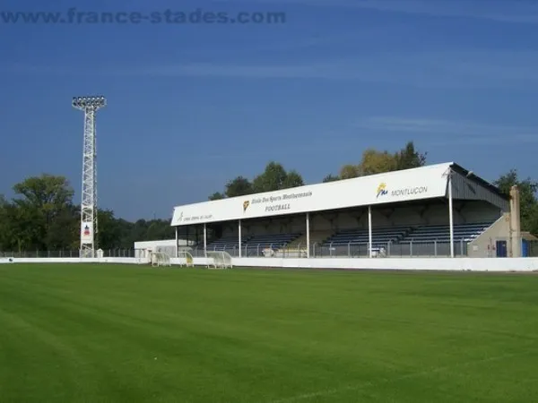 Stade Dunlop 1 Stadion