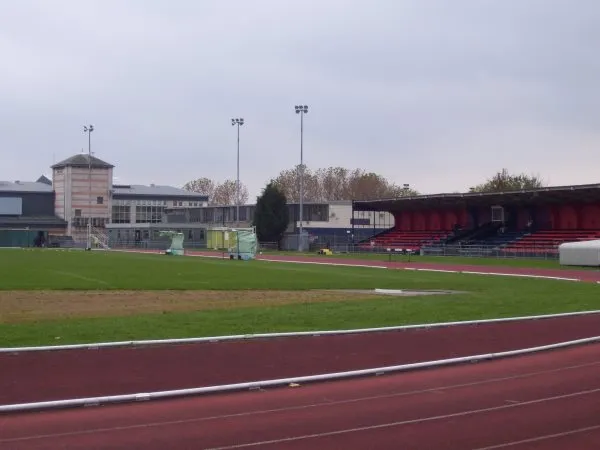Terence MacMillan Stadium Stadion